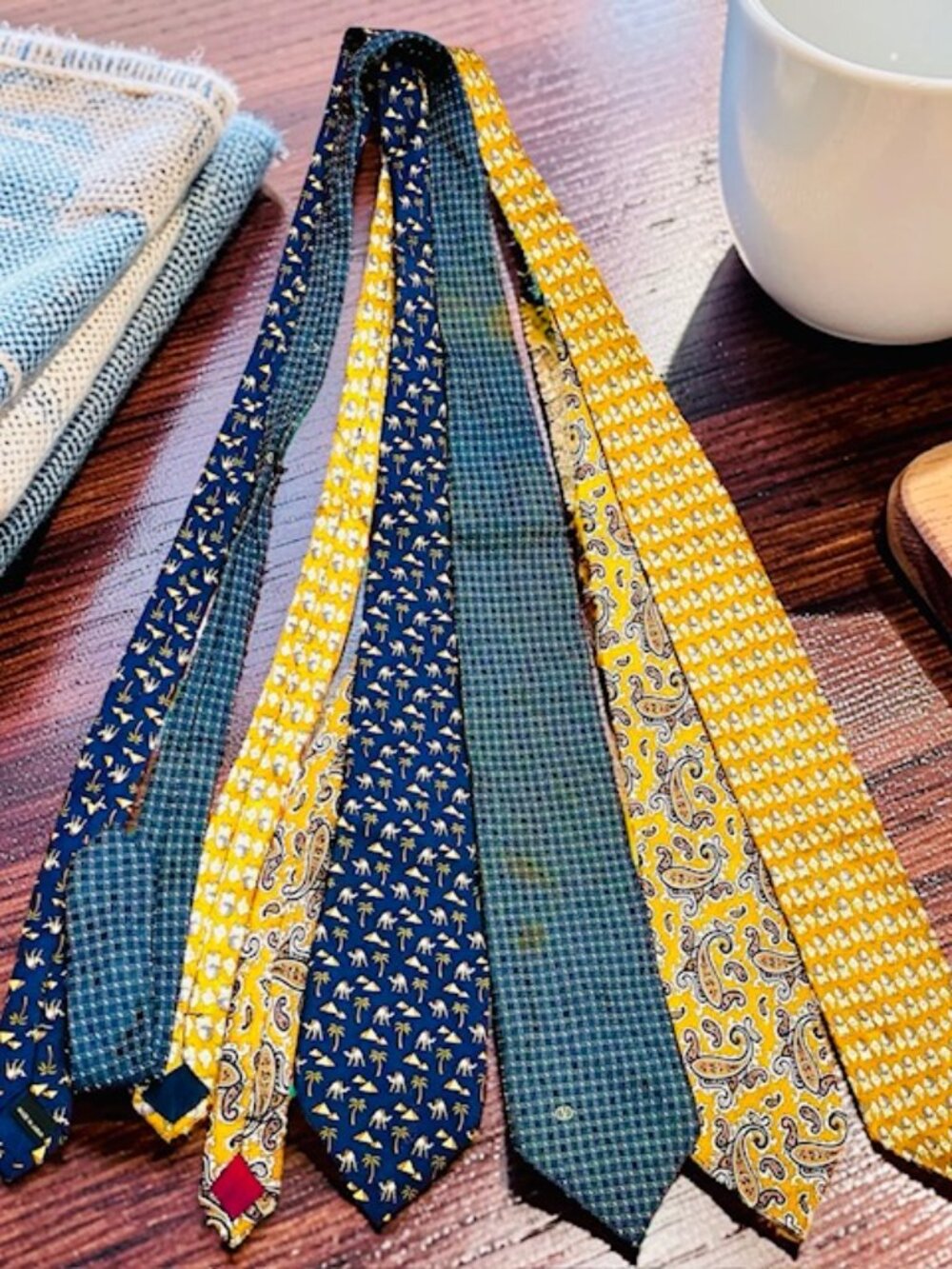 4 Necktie 100% Silk :Valentino Families Paisley, Animals Geometric Multicolor(27